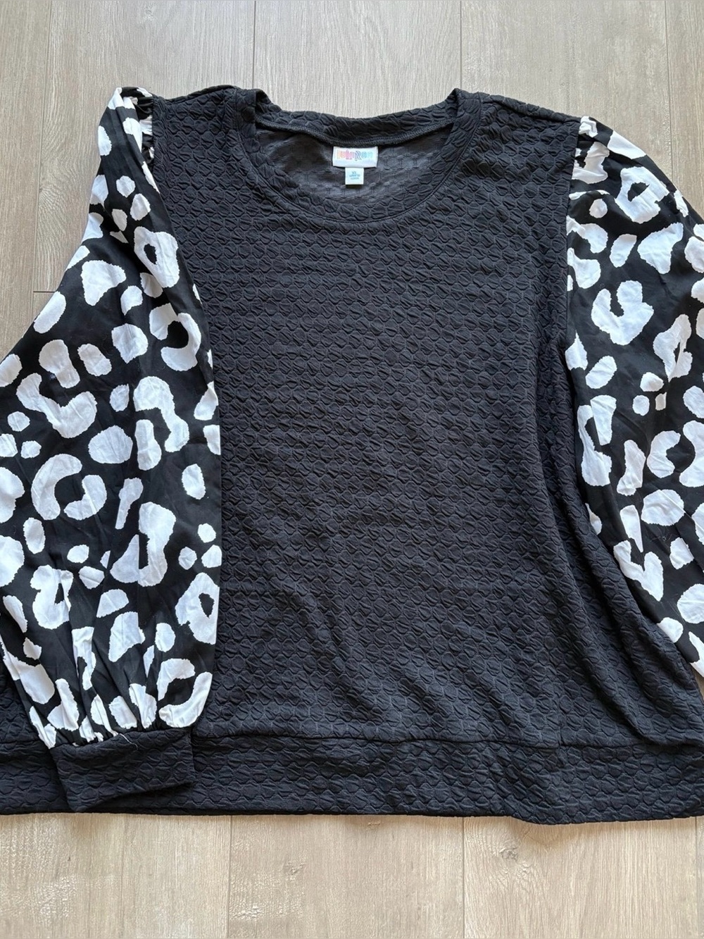 Lularoe Black Textured Crewneck Sweatshirt with White Leopard Print Sleeves